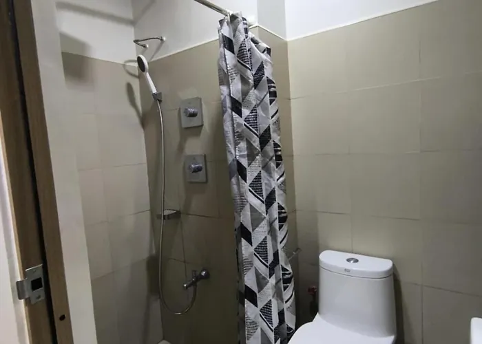 Affordable Near Moa Apartment